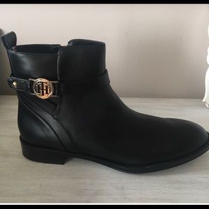 Tommy Hilfiger booties
